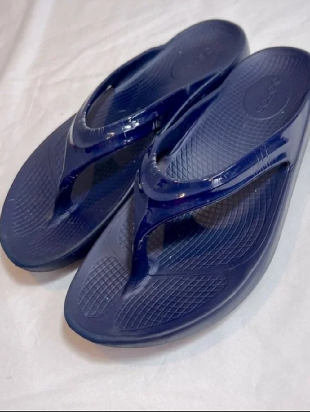 OOFOS OOlala Luxe Recovery Thong Sandals Women’s Size 11 Navy Flip Flops